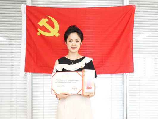 述往思来 党史诵读“声”入人心