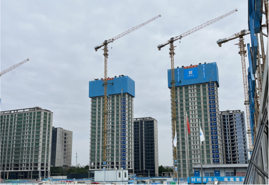 保持静音,经发置业为考生营造绿色护考环境